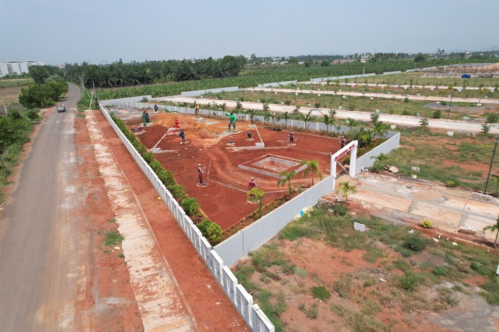 Sri Bhramara Regal City RESALE Residential land / Plot i - agriculture-land for buy-resale in kanuru, Vijayawada - main view