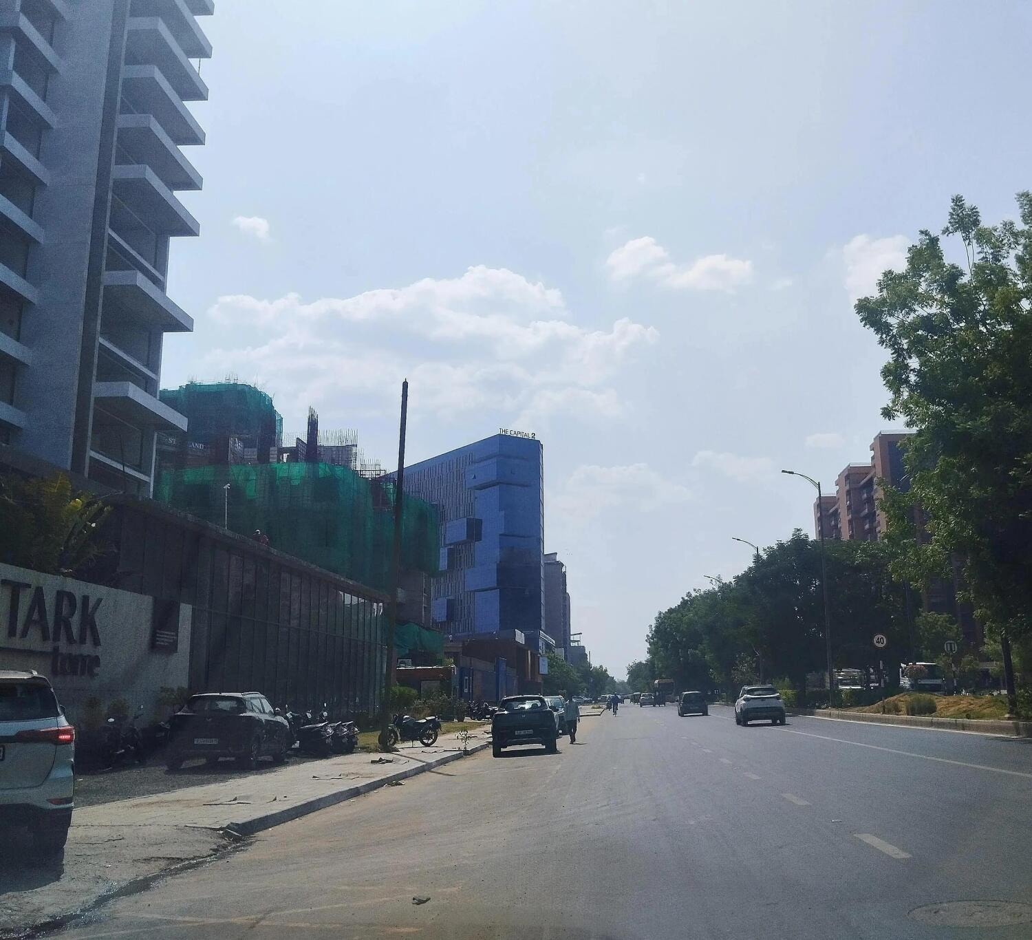 Sant Stark Torre - side view in Ahmedabad