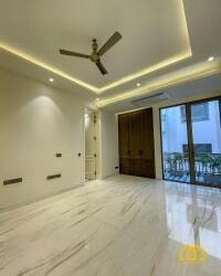 URE Premium Floors - detail view in Vasant Vihar