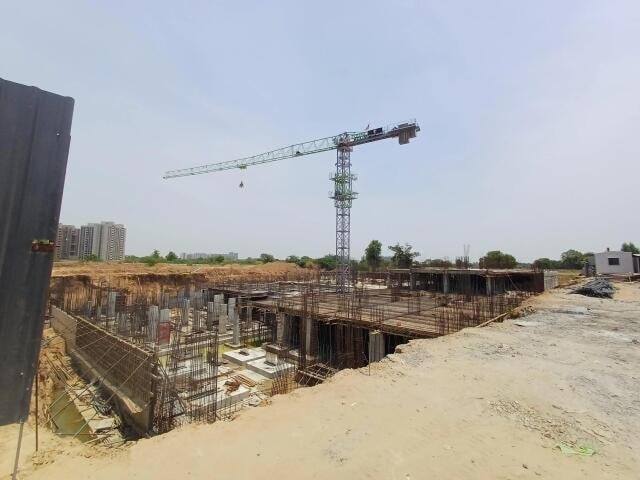 Pratham Benison - side view in Ahmedabad