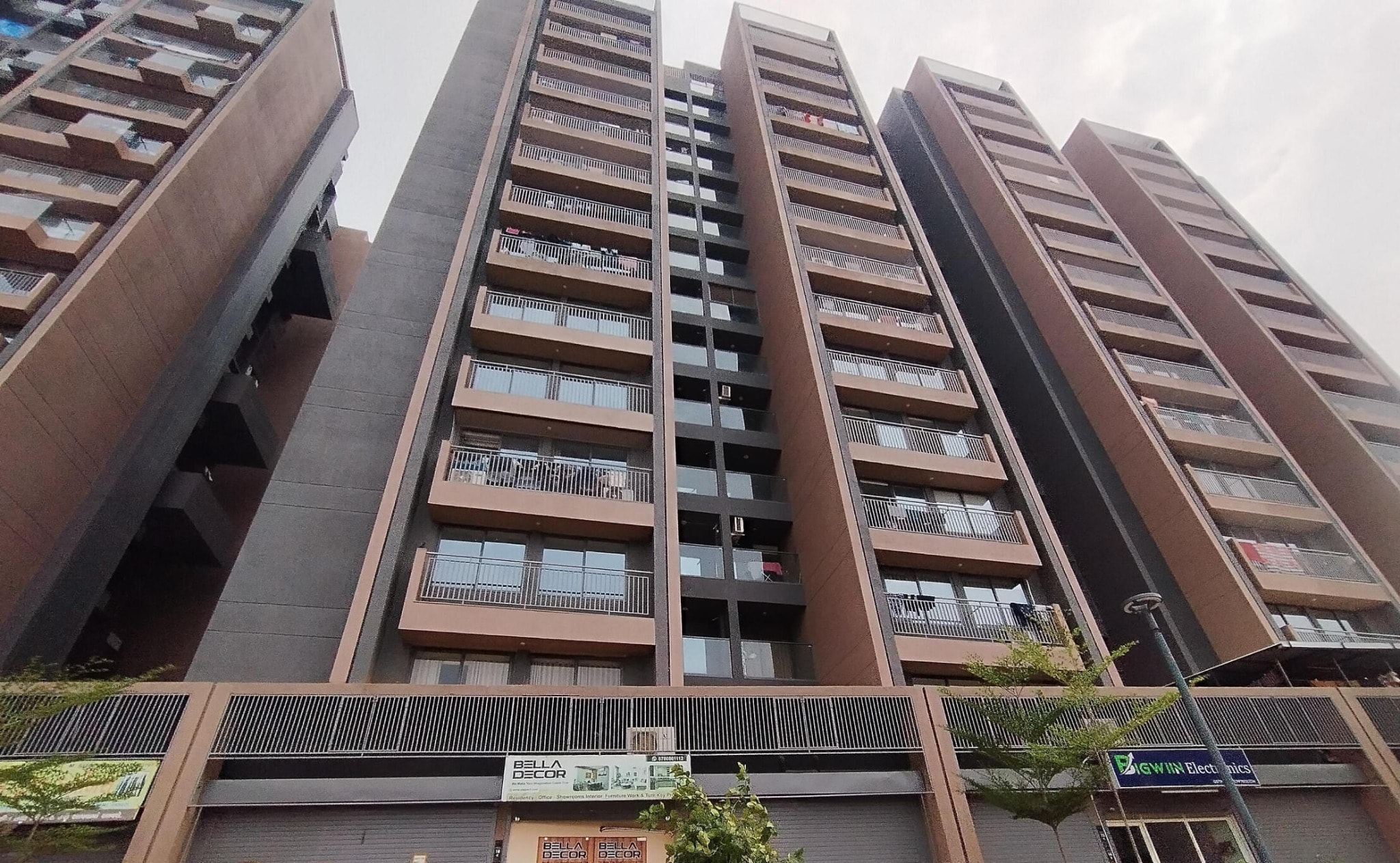 Imperia Vista - 2 BHK apartment for buy-resale in Zundal, Ahmedabad - main view